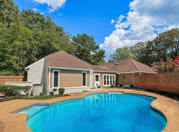 2431 YESTER OAKS, Germantown, TN 38139