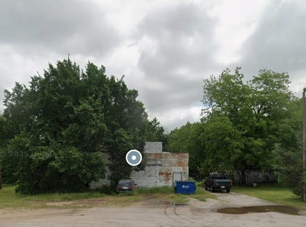 408 N Parkway Drive, Alvarado, TX 76009