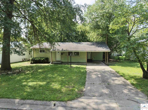 1906 S Osage, Sedalia, MO 65301