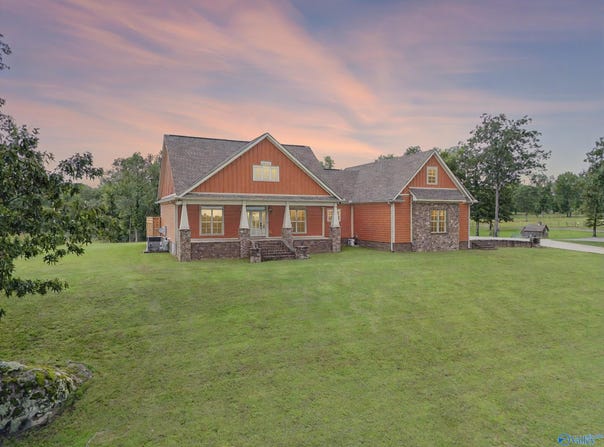 570 Mountain Heights Ridge, Scottsboro, AL 35769