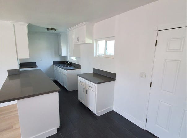 246 E 87th Place, Los Angeles, CA 90003