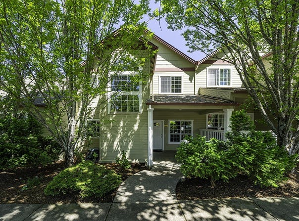 906 Mary Jane Avenue, Ashland, OR 97520
