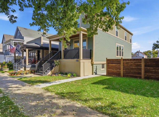 1323 Home Avenue, Berwyn, IL 60402