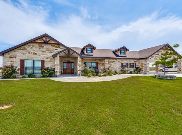 2100 S Crockett, Fort Stockton, TX 79735