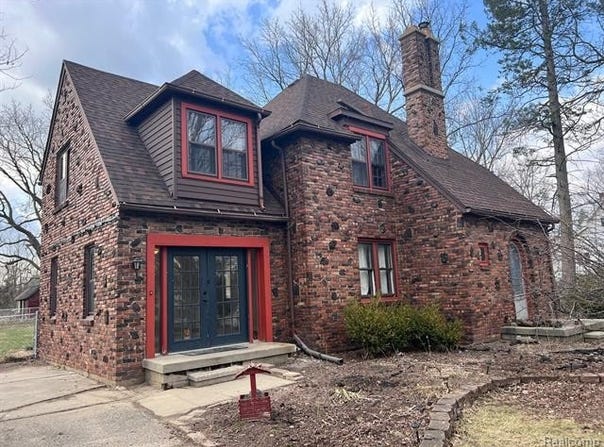 1502 M-52 Highway S, Owosso, MI 48867