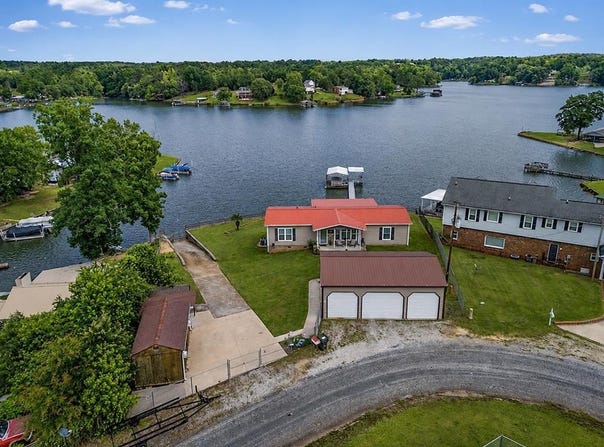 61 Square Grove Road, Waterloo, SC 29384
