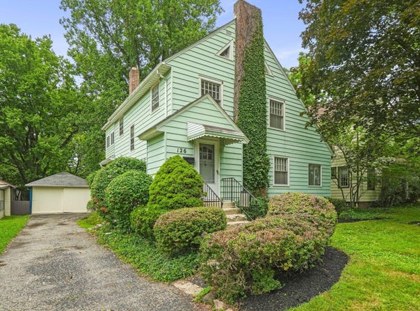 126 Erie Road, Columbus, OH 43214