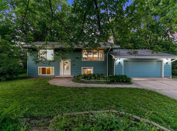 801 Corens Drive, Minnetonka, MN 55305