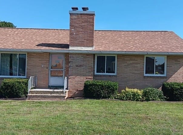 517 Harrison Street, Magnolia, OH 44643
