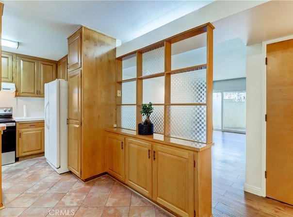 675 S Indian Hill Boulevard S, Claremont, CA 91711