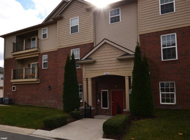 5656 Flagstaff Pines Drive, Shelby, MI 48317
