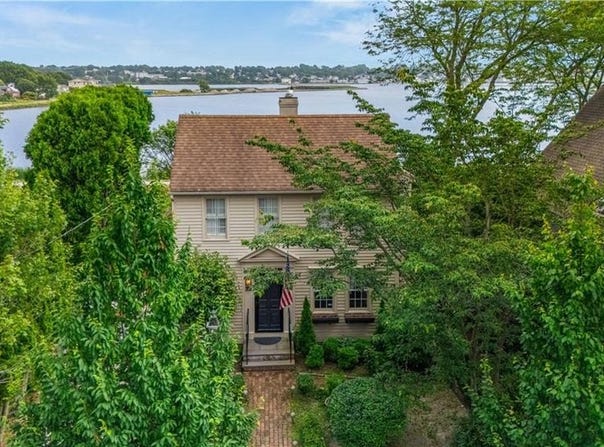 128 Eustis Avenue, Newport, RI 02840