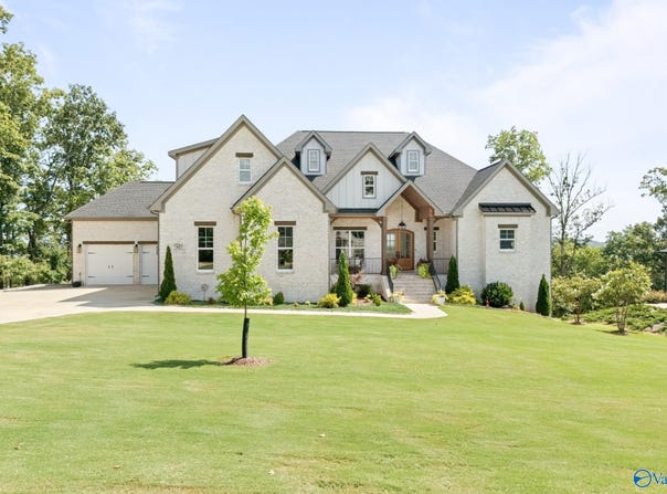 48 Watson Grande Way, Owens Cross Roads, AL 35763