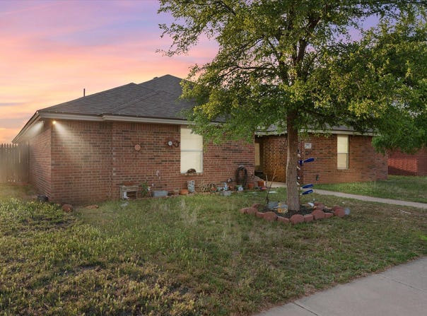308 N Clinton Avenue, Lubbock, TX 79416