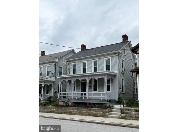 246 LOCUST Street, HANOVER, PA 17331
