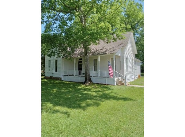 138 S Grace Street, Crockett, TX 75835