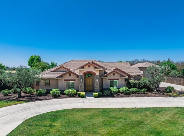 13611 Francisco Drive, Hanford, CA 93230