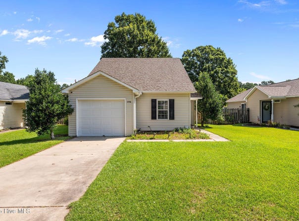 3714 Elizabeth Avenue, New Bern, NC 28562