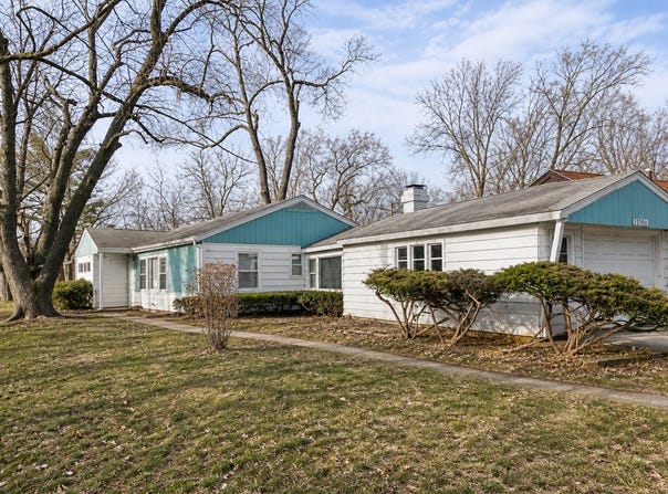 17306 Holmes Avenue, Hazel Crest, IL 60429