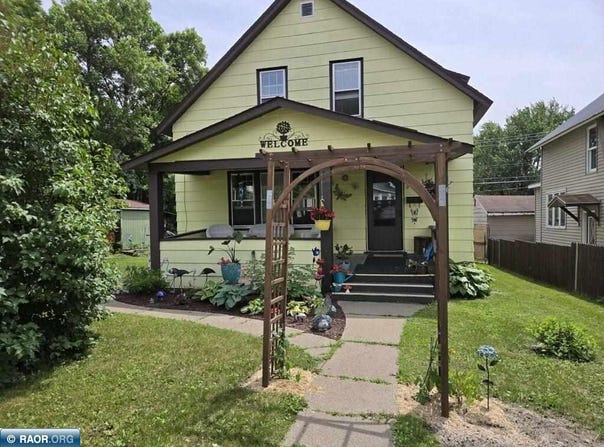324 E White St, Ely, MN 55731-0000