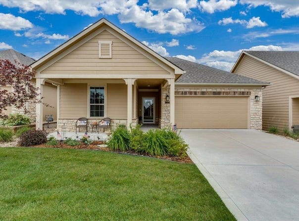 925 E Clearlake, Derby, KS 67037