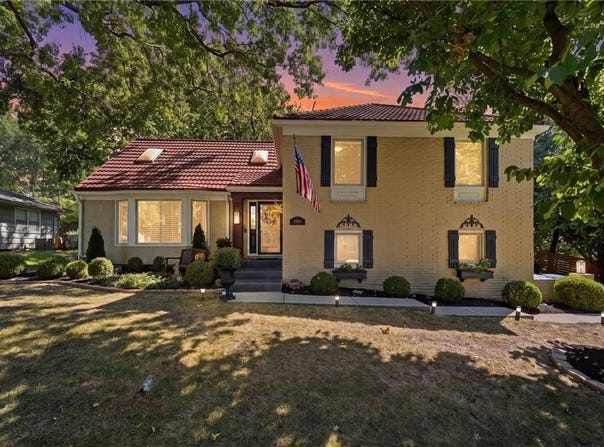 5405 W 80th Street, Prairie Village, KS 66208