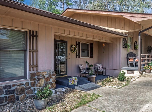 5 Halcon Place, Hot Springs Village, AR 71909