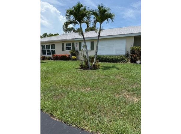 906 Savannas Point Drive, Fort Pierce, FL 34982