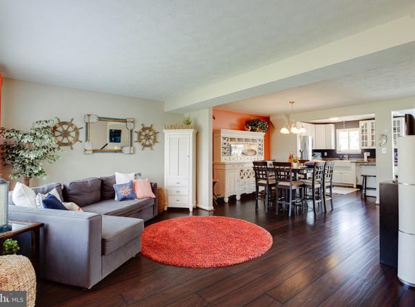 2032 SUE CREEK, BALTIMORE, MD 21221