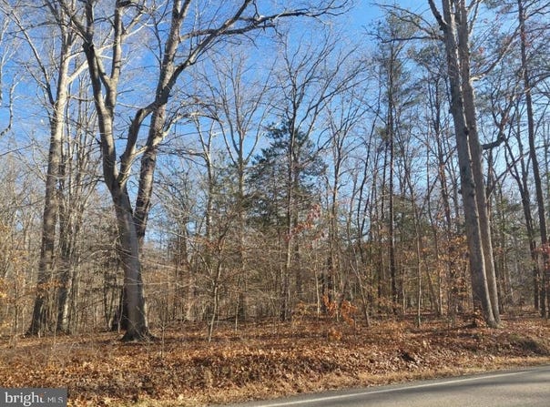 7060 ANNAPOLIS WOODS Road, LA PLATA, MD 20646