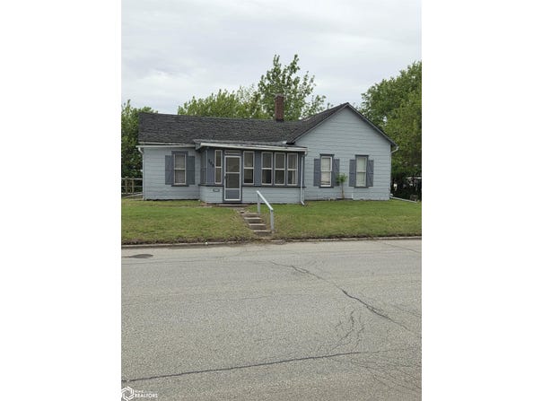 700 E Howard Street E, Creston, IA 50801