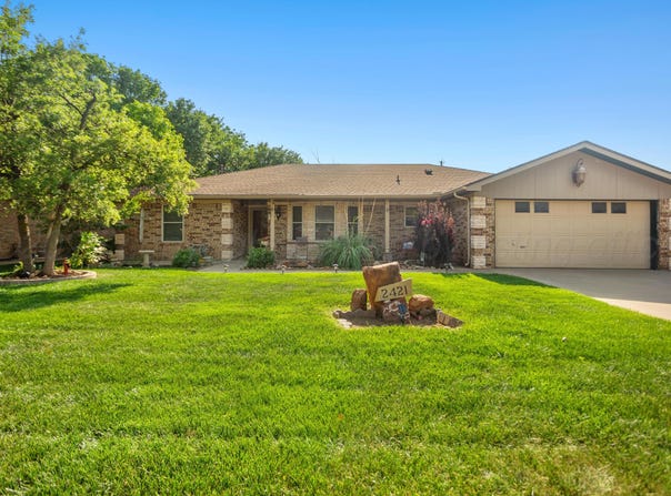 2421 N Evergreen St, Pampa, TX 79065