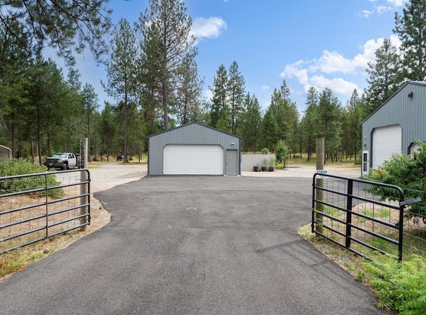 5002 E Oregon Rd, Elk, WA 99009