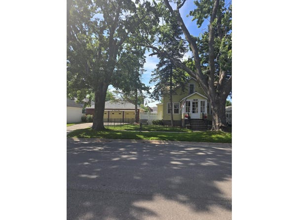 615 S First Avenue, Alpena, MI 49707