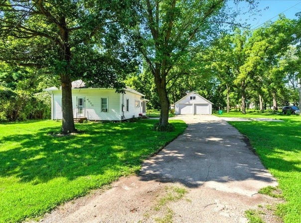 4577 Lafayette Road, Evansdale, IA 50707