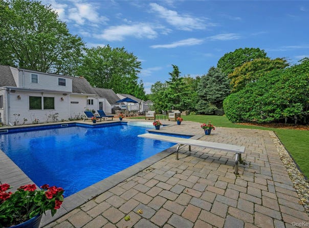 130 Tasker Lane, Greenport, NY 11944
