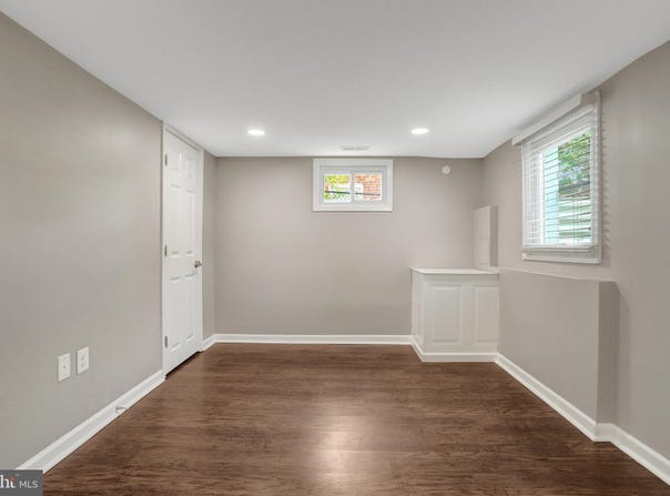 3617 S FOUR MILE RUN DRIVE, ARLINGTON, VA 22206