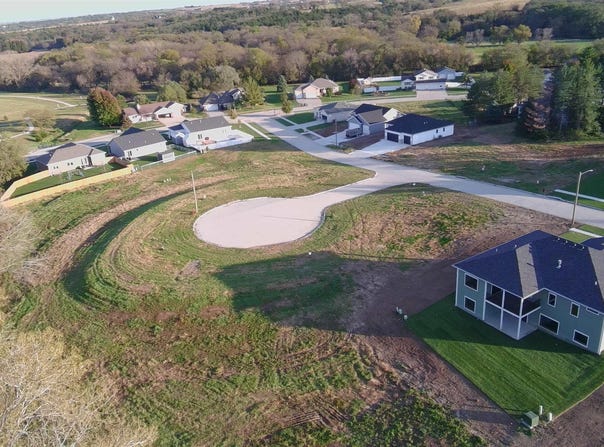 405 Evergreen Circle, Bennet, NE 68317