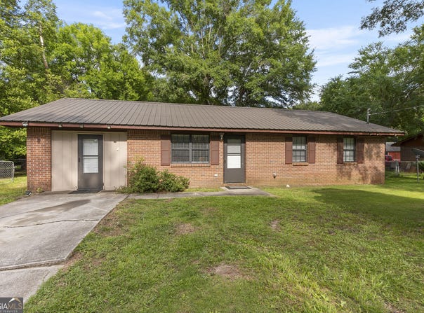 502 Peachtree, Fort Valley, GA 31030