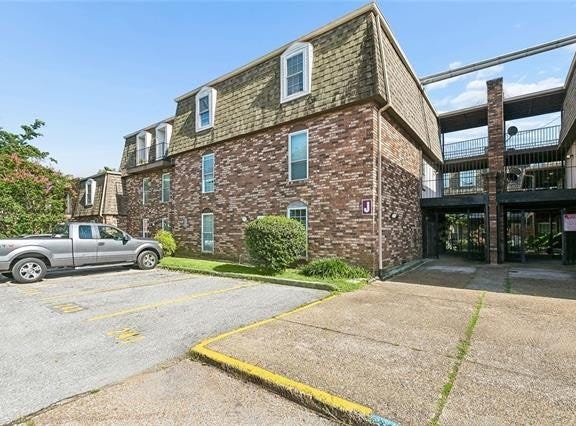 6320 RIVERSIDE Drive, Metairie, LA 70003