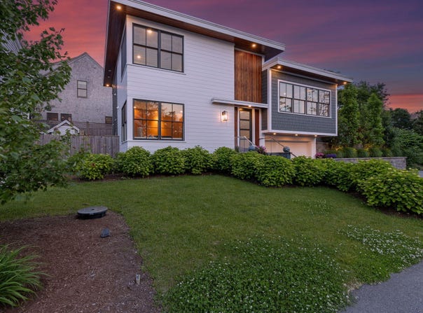 44 Winslow Street, Provincetown, MA 02657