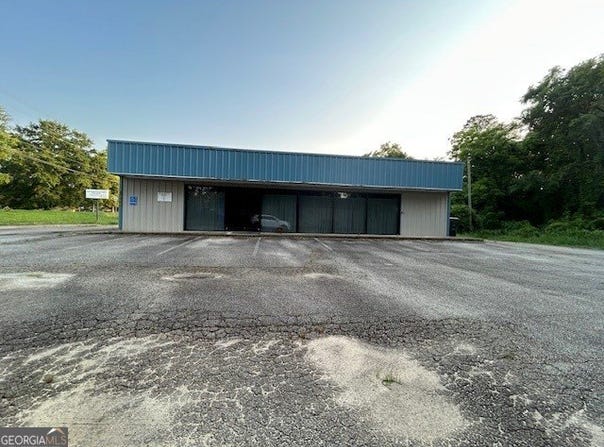 364 S Oliver, Elberton, GA 30635