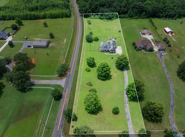 583 Beth Road, New Market, AL 35761