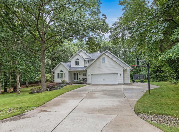 10761 Timberline Drive, Greenville, MI 48838