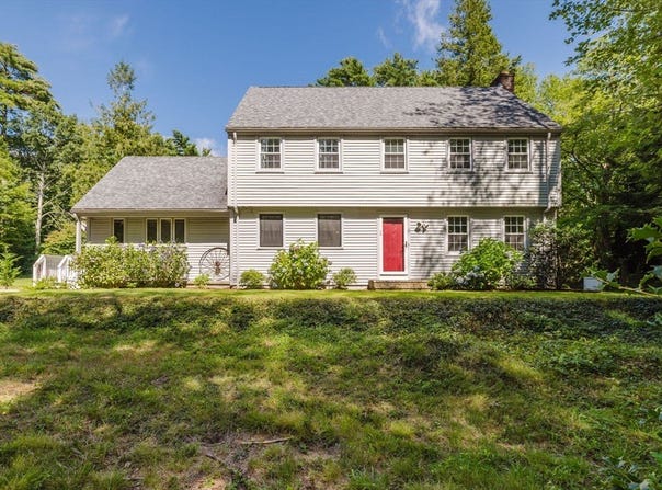 10 Long Plain Rd, Mattapoisett, MA 02739