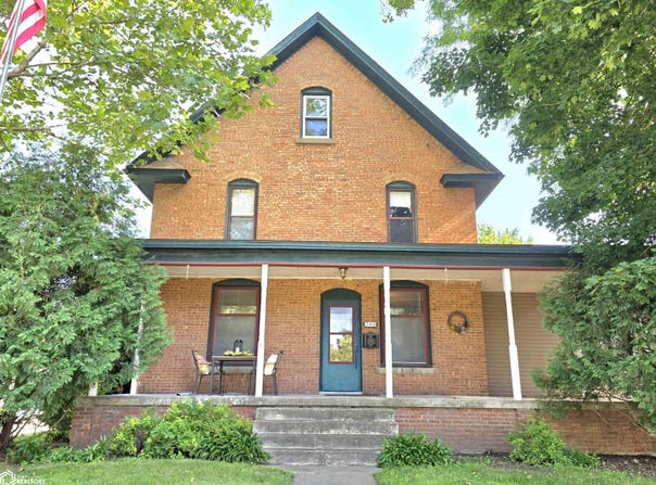 742 12th Street NE, Mason City, IA 50401