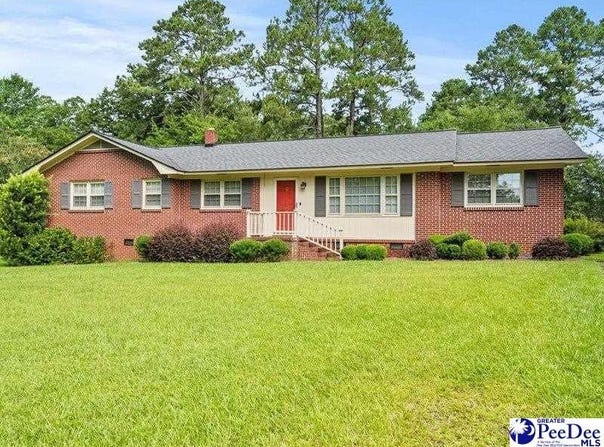 11 Hamden Circle, Cheraw, SC 29520