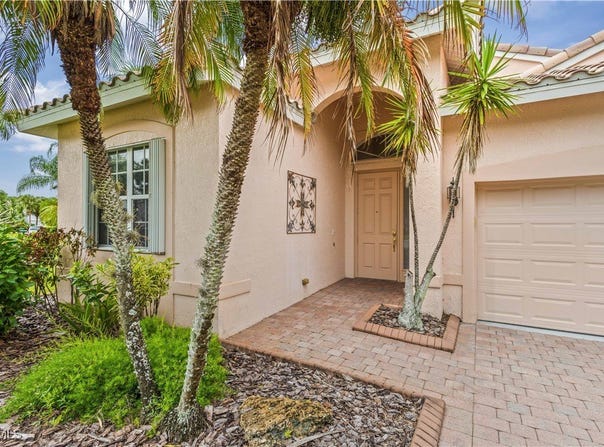20084 Castlemaine Avenue, Estero, FL 33928