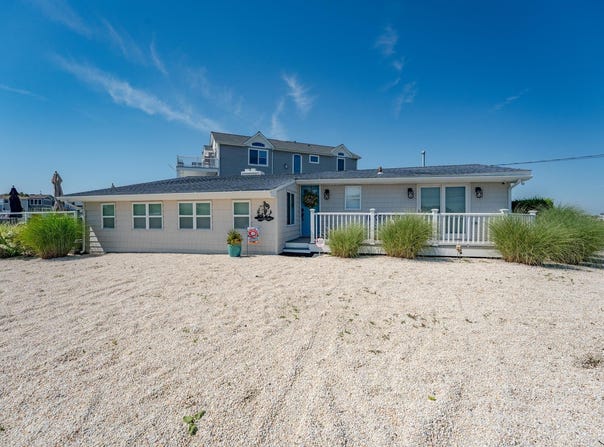 107 Stern Dr, Egg Harbor Township, NJ 08244