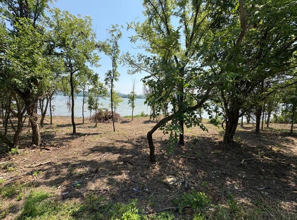 17711 E State Rd 156 lot: 17, Florence, IN 47020